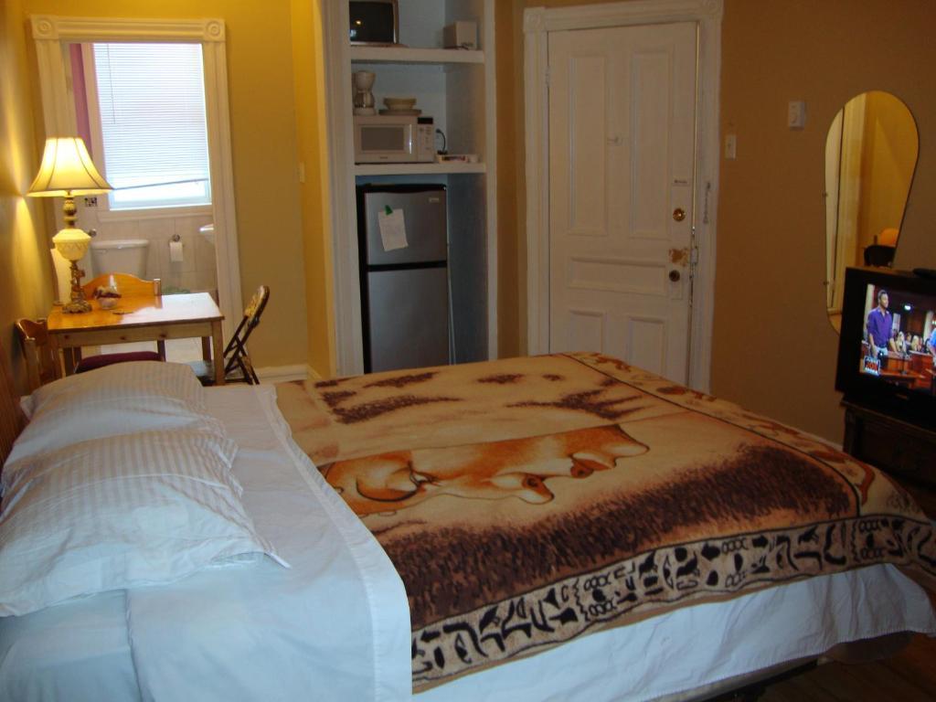 Hotel & Suites Place Des Arts Montréal Rum bild